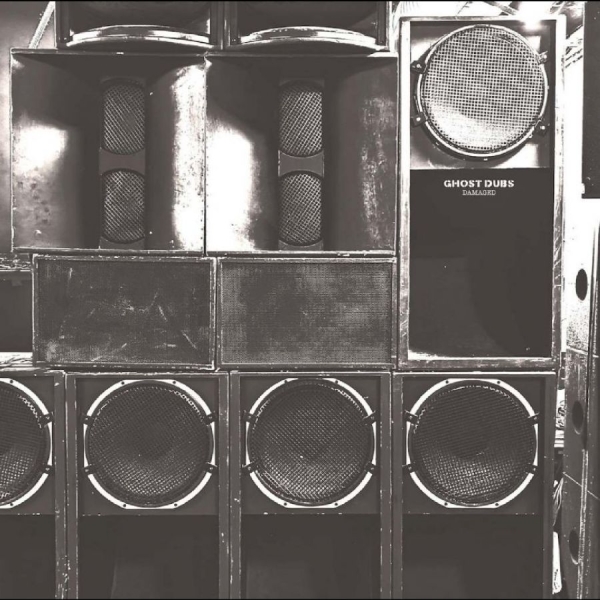 Ghost Dubs - Damaged ryhmässä CD / Kommande / Pop-Rock @ Bengans Skivbutik AB (5678086)