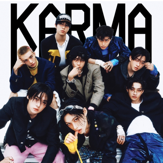 Stray Kids - Karma (30,5 X 30,5 Cm) ryhmässä MERCHANDISE / Poster / K-Pop @ Bengans Skivbutik AB (5682635)