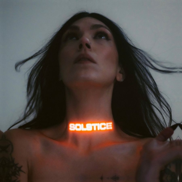 A.A. Williams - Solstice (Orange Vinyl) ryhmässä VINYYLI / Kommande / Pop-Rock @ Bengans Skivbutik AB (5683697)