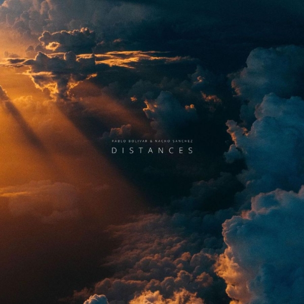 Bolivar Pablo & Nacho Sanchez - Distances ryhmässä VINYYLI / Myydyimmät @ Bengans Skivbutik AB (5687781)