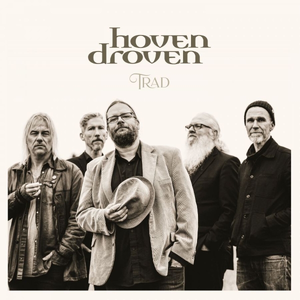 Hoven Droven - Trad ryhmässä World Music @ Bengans Skivbutik AB (5688219)