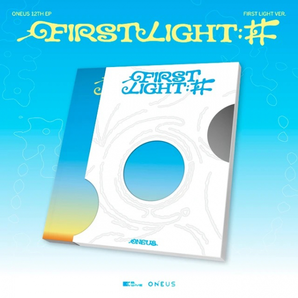 Oneus - First Light (First Light Ver.) ryhmässä CD / Kommande / K-Pop @ Bengans Skivbutik AB (5690631)