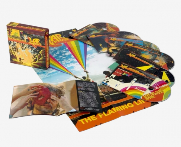 The Flaming Lips - At War With The Mystics ryhmässä CD / Kommande / Pop-Rock @ Bengans Skivbutik AB (5693221)