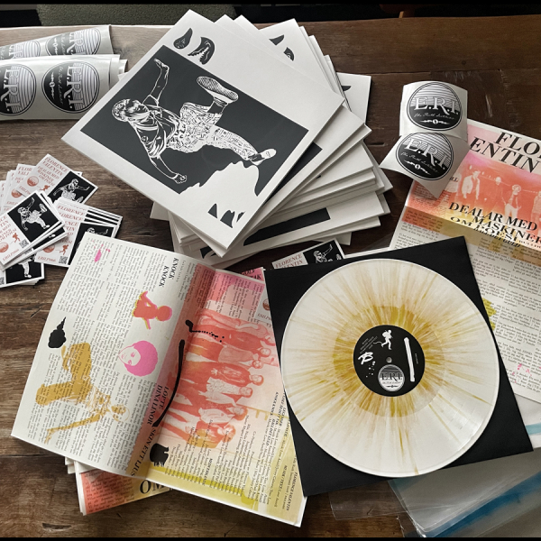 Florence Valentin - Dealar Med Maskiner Om Poesi (White/Orange Splatter Vinyl LP) ryhmässä VINYYLI / Nyheter / Pop-Rock @ Bengans Skivbutik AB (5695509)