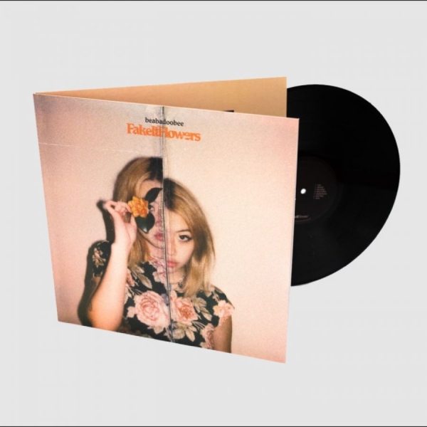 Beabadoobee - Fake It Flowers ryhmässä VINYYLI / Myydyimmät @ Bengans Skivbutik AB (5695692)