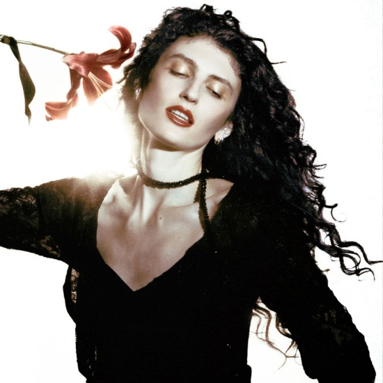 Lucia & The Best Boys - Picking Petals